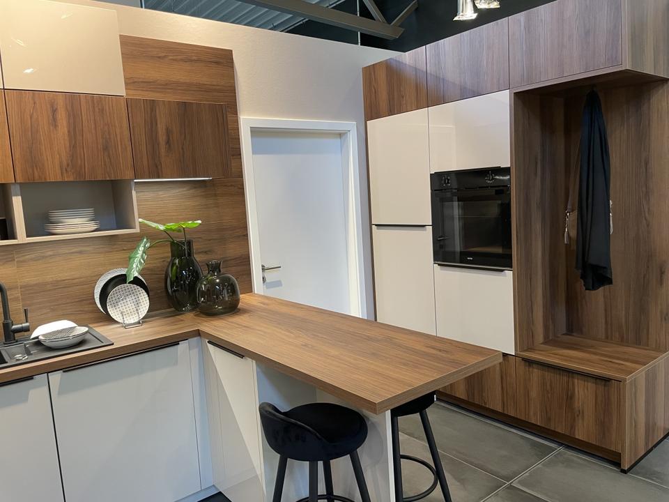 ❌ U Küche mit Theke ❌ Hochglanz Einbauküche ❌ Planbar ❌ - Bild 8