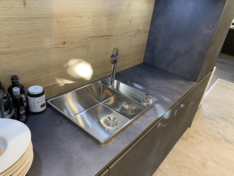 Insel Küche❌Einbauküche 240 Insel + 300 Zeile❌ frei planbar - Bild 10