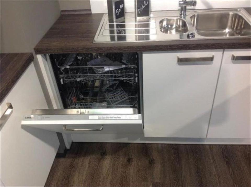 Neue Einbauküche U-Form > Individuell und  GÜNSTIG <45 Küche NEU - Bild 5