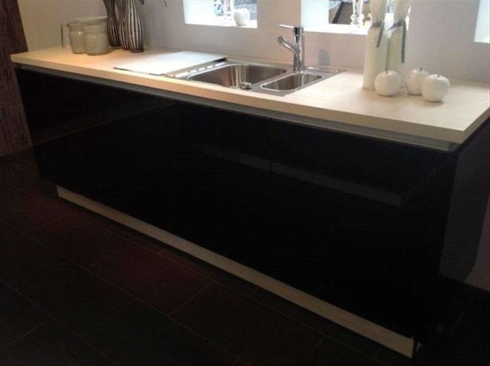 Neue Küche > Individuell geplante Einbauküche Insel NEU - Bild 9