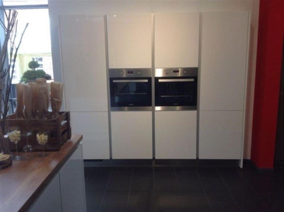 Neue Küche für große Räume  
    
            
                5.985 €
             Versand möglich
        
    
        
            
                
                                    Mit mir direkt zum Hersteller, 
                                
  - Bild 12