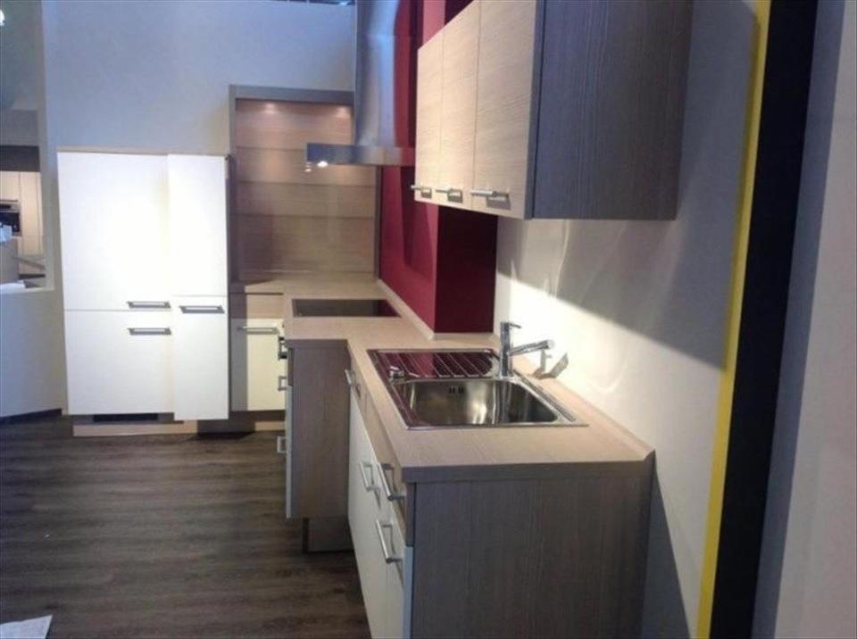 Neue Einbauküche als L-Form individuell Wunsch Küche NEU Planung - Bild 2