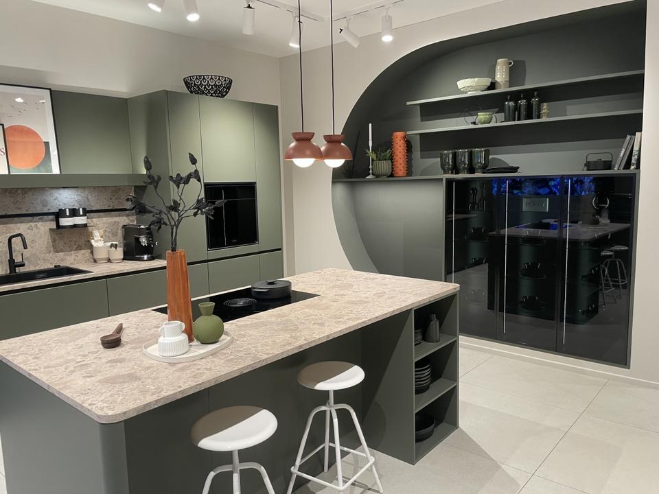 Moderne Inselküche❌ Küchenzeile ❌Einbauküche mit Bora Kochfeld - Bild 3
