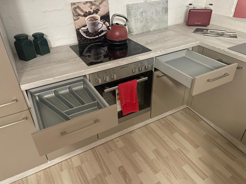 NEUE Einbauküche L-Form Küche in modern grau  275x185 individuell - Bild 4