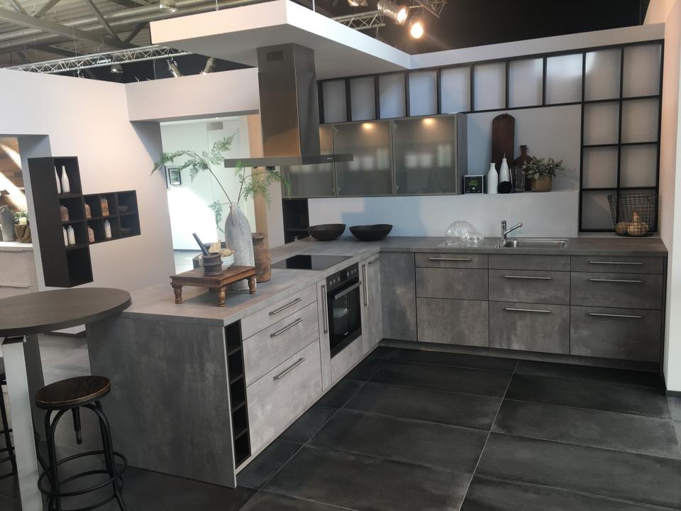 NEUE Einbauküche ❌ L-Form Küche ❌ Beton grau ❌individuell planbar