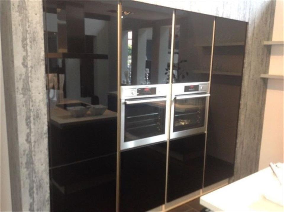 Neue Küche > Individuell geplante Einbauküche Insel NEU - Bild 2